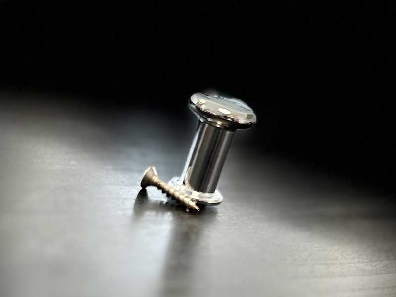 Bouton de porte à visser